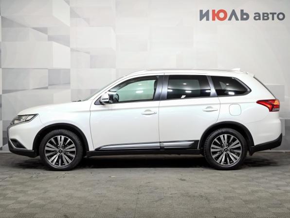 Mitsubishi Outlander III Рестайлинг 3 с пробегом 2018 года, цена 2 350 000 рублей, 141292 км, внедорожник, Автокод Объявления