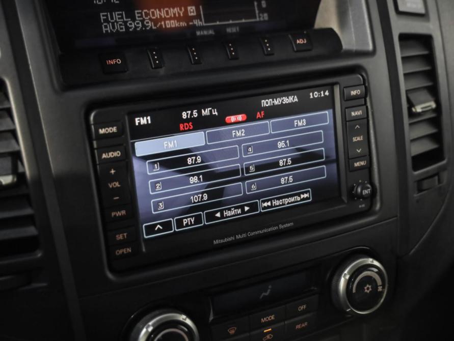 Mitsubishi Pajero IV Рестайлинг 1 Санкт-Петербург  - изображение 14