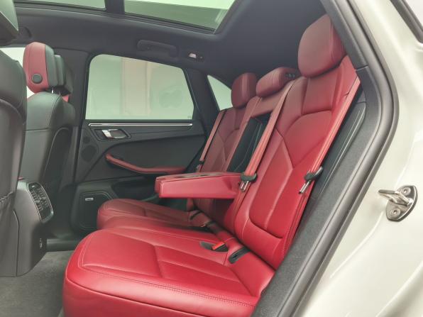 Porsche Macan I Рестайлинг 2 с пробегом 2022 года, цена 7 497 000 рублей, 26611 км, внедорожник, Автокод Объявления