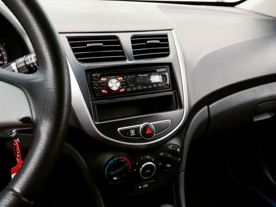 Hyundai Solaris I Екатеринбург  - изображение 11