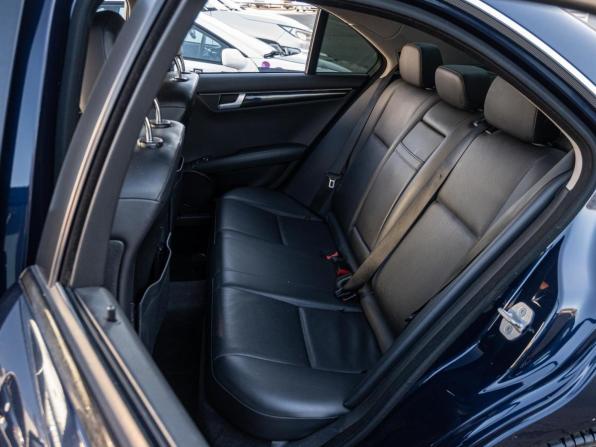 Mercedes-Benz C-Класс III (W204) Рестайлинг с пробегом 2013 года, цена 1 300 000 рублей, 237130 км, седан, Автокод Объявления