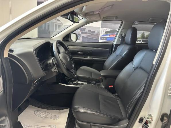 Mitsubishi Outlander III Рестайлинг 3 с пробегом 2021 года, цена 2 680 000 рублей, 92509 км, внедорожник, Автокод Объявления