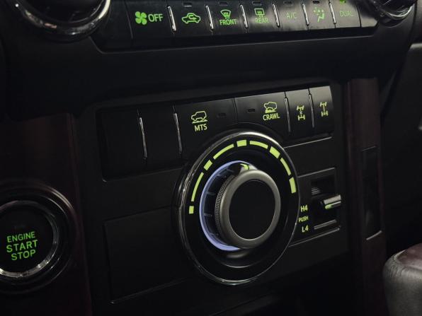 Toyota Land Cruiser Prado 150 Series Рестайлинг 1 с пробегом 2015 года, цена 3 670 000 рублей, 135000 км, внедорожник, Автокод Объявления