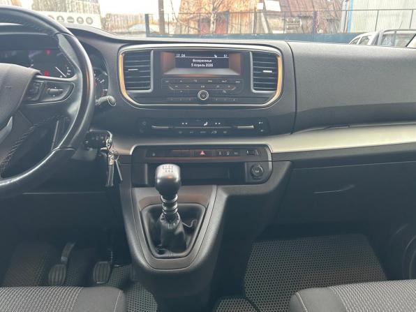 Peugeot Traveller I с пробегом 2021 года, цена 2 435 000 рублей, 162552 км, минивэн, Автокод Объявления
