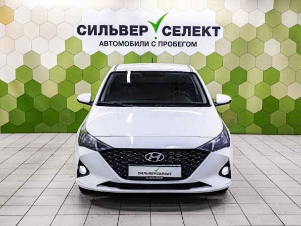 Hyundai Solaris II Рестайлинг с пробегом 2021 года, цена 1 040 000 рублей, 358181 км, седан, Автокод Объявления