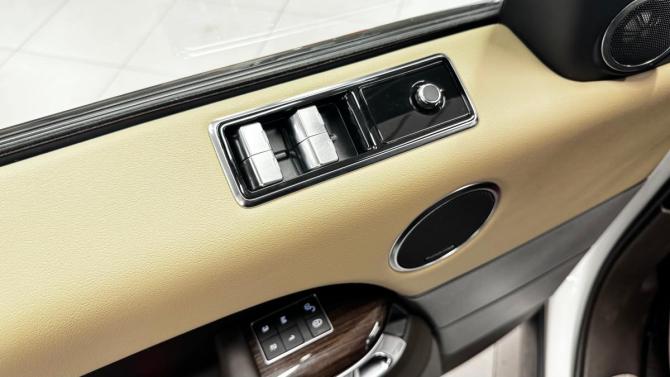 Land Rover Range Rover Sport II Рестайлинг с пробегом 2018 года, цена 4 716 000 рублей, 101800 км, внедорожник, Автокод Объявления