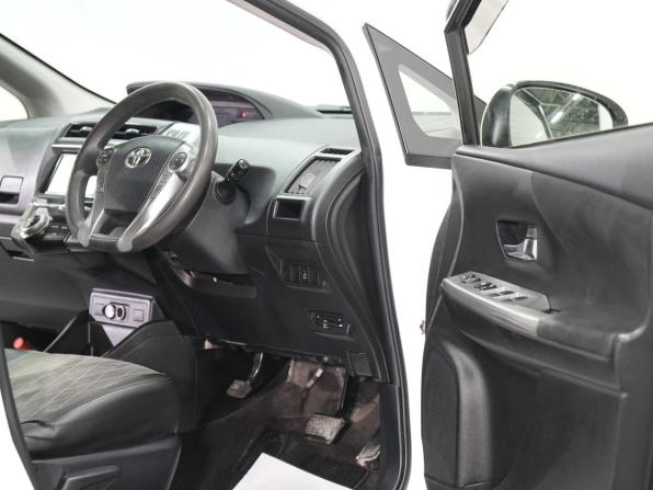 Toyota Prius Alpha I (ZVW40/41) Рестайлинг с пробегом 2014 года, цена 1 200 000 рублей, 209897 км, универсал, Автокод Объявления