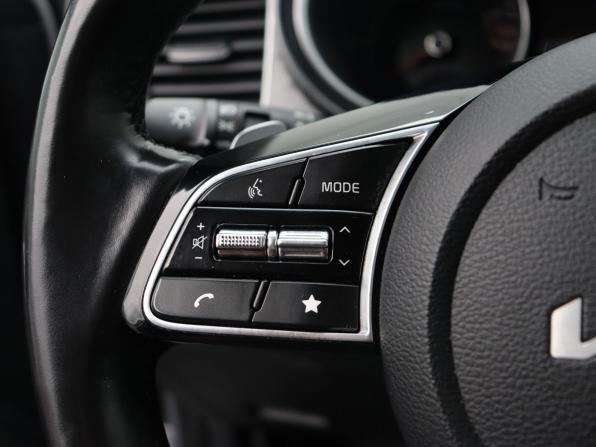 Kia Ceed III Рестайлинг с пробегом 2022 года, цена 2 350 000 рублей, 26153 км, универсал, Автокод Объявления