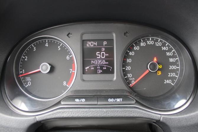 Volkswagen Polo V Рестайлинг с пробегом 2016 года, цена 1 150 000 рублей, 143000 км, седан, Автокод Объявления