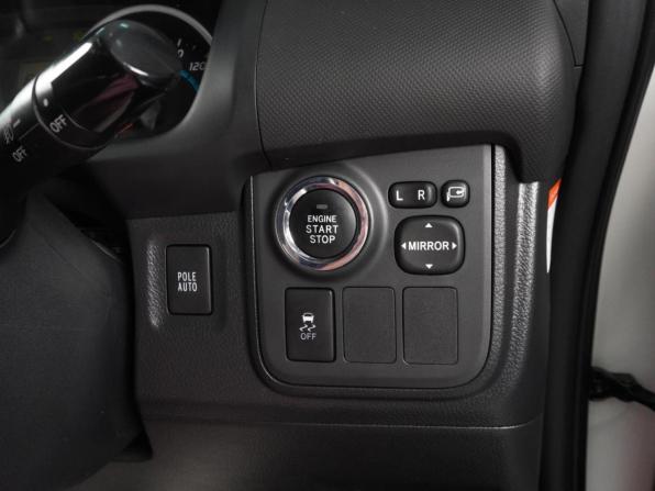 Toyota Wish II с пробегом 2009 года, цена 1 239 000 рублей, 162773 км, минивэн, Автокод Объявления