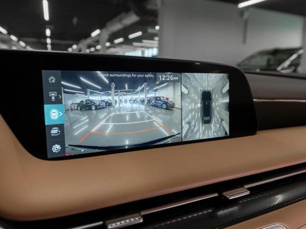 Genesis G90 II с пробегом 2024 года, цена 9 350 000 рублей, 16650 км, седан, Автокод Объявления