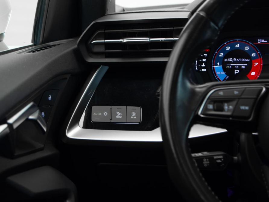 Audi A3 IV (8Y) Москва  - изображение 14