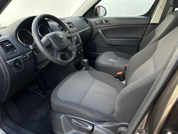 Skoda Yeti I с пробегом 2013 года, цена 990 000 рублей, 67954 км, внедорожник, Автокод Объявления