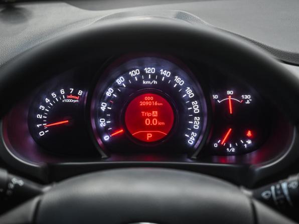 Kia Sportage III с пробегом 2013 года, цена 1 399 000 рублей, 208000 км, внедорожник, Автокод Объявления