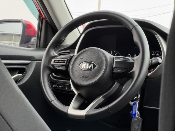 Kia Rio IV Рестайлинг с пробегом 2021 года, цена 1 490 000 рублей, 97962 км, седан, Автокод Объявления