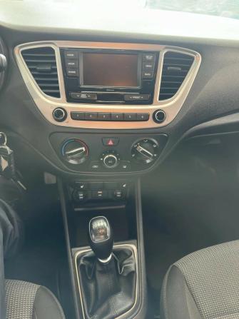 Hyundai Solaris II Рестайлинг с пробегом 2021 года, цена 1 438 000 рублей, 105000 км, седан, Автокод Объявления