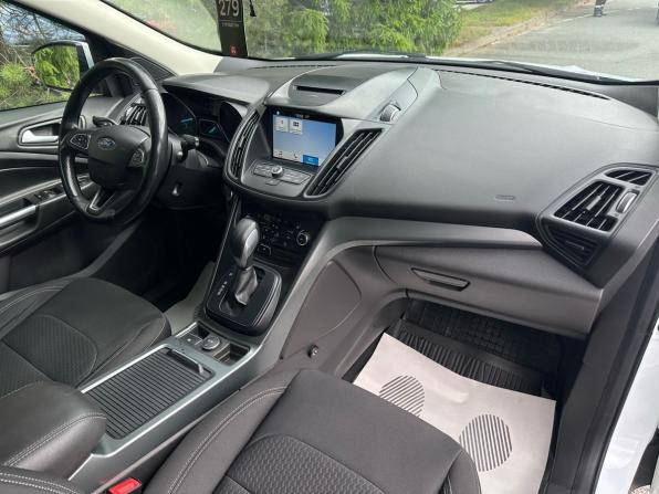Ford Kuga II Рестайлинг с пробегом 2017 года, цена 1 599 000 рублей, 116271 км, внедорожник, Автокод Объявления
