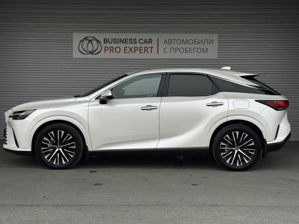Lexus RX V с пробегом 2023 года, цена 8 980 000 рублей, 3355 км, внедорожник, Автокод Объявления