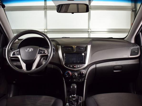 Hyundai Solaris I Рестайлинг с пробегом 2016 года, цена 949 995 рублей, 213818 км, седан, Автокод Объявления