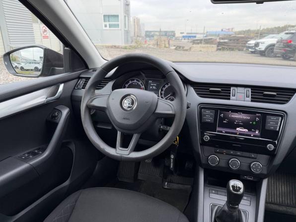 Skoda Octavia III (A7) Рестайлинг с пробегом 2018 года, цена 1 425 000 рублей, 144605 км, лифтбек, Автокод Объявления