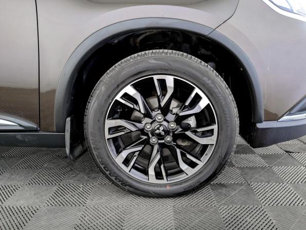 Mitsubishi Outlander III Рестайлинг 3 с пробегом 2021 года, цена 2 750 000 рублей, 65267 км, внедорожник, Автокод Объявления