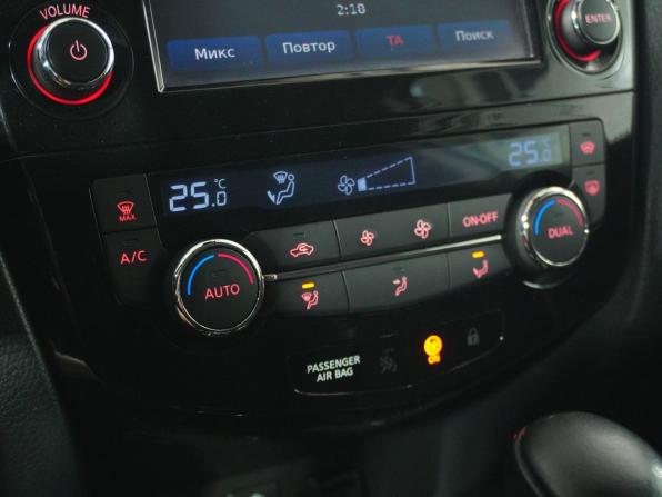 Nissan Qashqai II с пробегом 2015 года, цена 1 545 000 рублей, 138133 км, внедорожник, Автокод Объявления