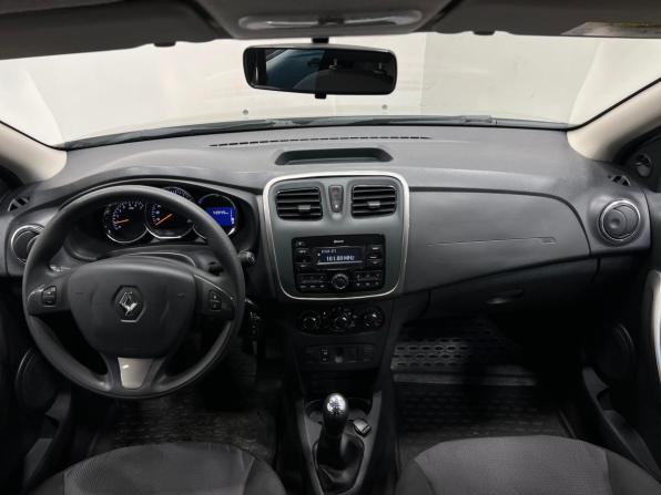 Renault Sandero II с пробегом 2018 года, цена 899 000 рублей, 44000 км, хэтчбек, Автокод Объявления