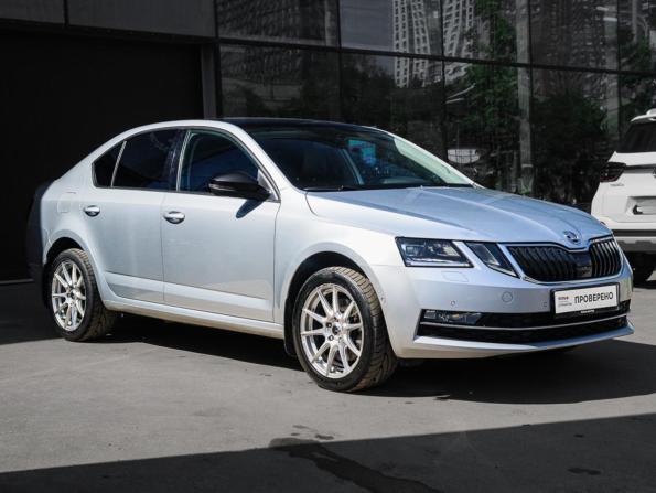 Skoda Octavia III (A7) Рестайлинг с пробегом 2020 года, цена 2 320 000 рублей, 95263 км, лифтбек, Автокод Объявления