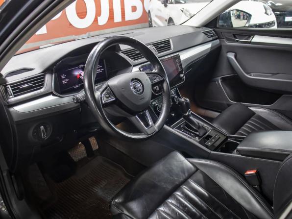 Skoda Superb III с пробегом 2018 года, цена 1 749 000 рублей, 171775 км, лифтбек, Автокод Объявления