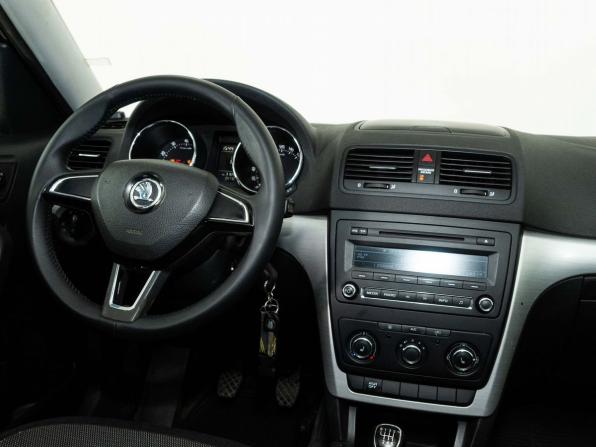 Skoda Yeti I Рестайлинг с пробегом 2014 года, цена 890 000 рублей, 247366 км, внедорожник, Автокод Объявления