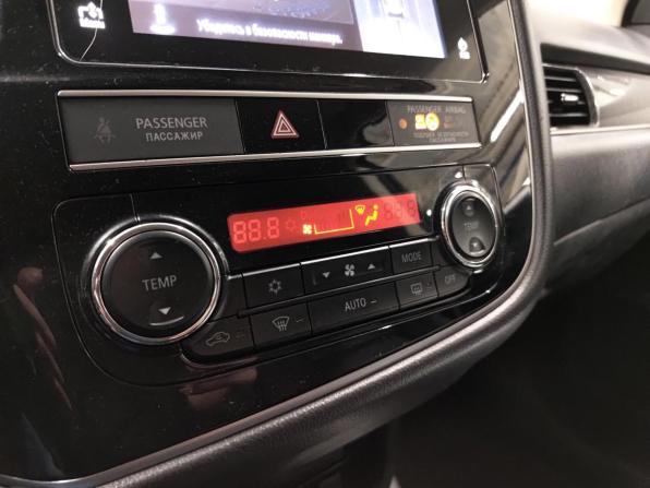 Mitsubishi Outlander III Рестайлинг 3 с пробегом 2019 года, цена 3 100 000 рублей, 78130 км, внедорожник, Автокод Объявления