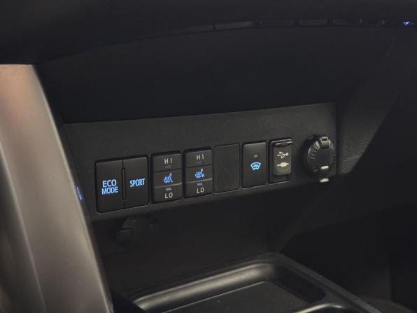 Toyota RAV4 IV (XA40) Рестайлинг с пробегом 2016 года, цена 2 099 000 рублей, 139384 км, внедорожник, Автокод Объявления