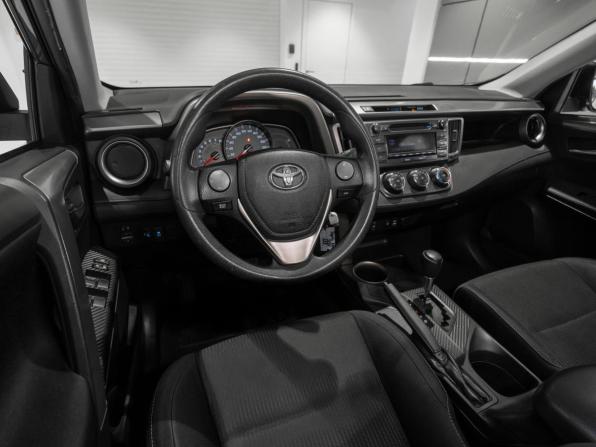 Toyota RAV4 IV (XA40) с пробегом 2013 года, цена 1 660 000 рублей, 194808 км, внедорожник, Автокод Объявления