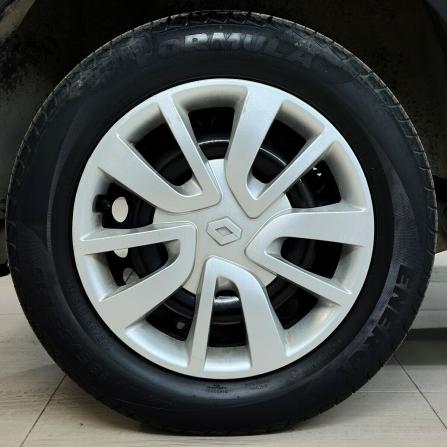 Renault Logan II с пробегом 2015 года, цена 770 000 рублей, 78558 км, седан, Автокод Объявления