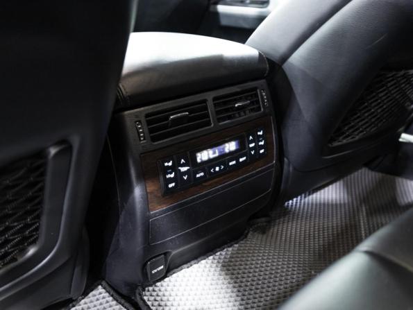 Toyota Land Cruiser 200 Series Рестайлинг 2 с пробегом 2018 года, цена 6 199 777 рублей, 181000 км, внедорожник, Автокод Объявления