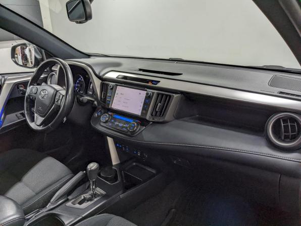 Toyota RAV4 IV (XA40) Рестайлинг с пробегом 2018 года, цена 2 790 000 рублей, 58062 км, внедорожник, Автокод Объявления