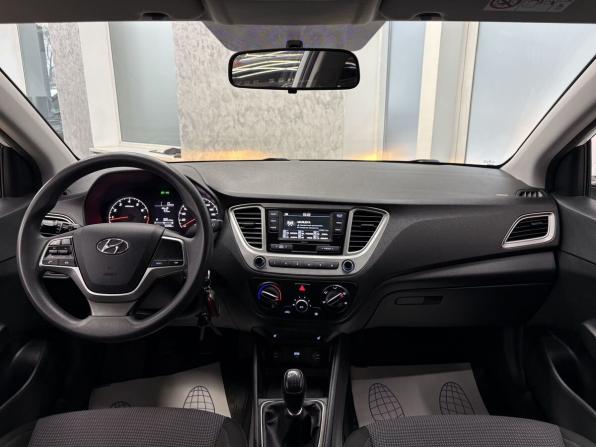 Hyundai Solaris II с пробегом 2020 года, цена 1 565 000 рублей, 70358 км, седан, Автокод Объявления