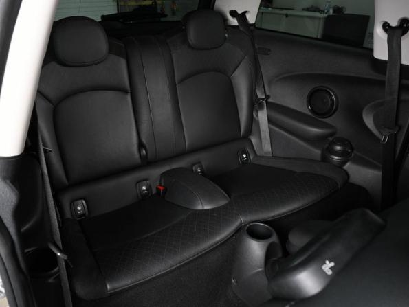 Mini Hatch III (F55/F56) Рестайлинг с пробегом 2019 года, цена 1 999 000 рублей, 109065 км, хэтчбек, Автокод Объявления