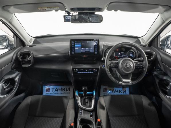 Toyota Yaris Cross I с пробегом 2022 года, цена 2 080 000 рублей, 32198 км, внедорожник, Автокод Объявления