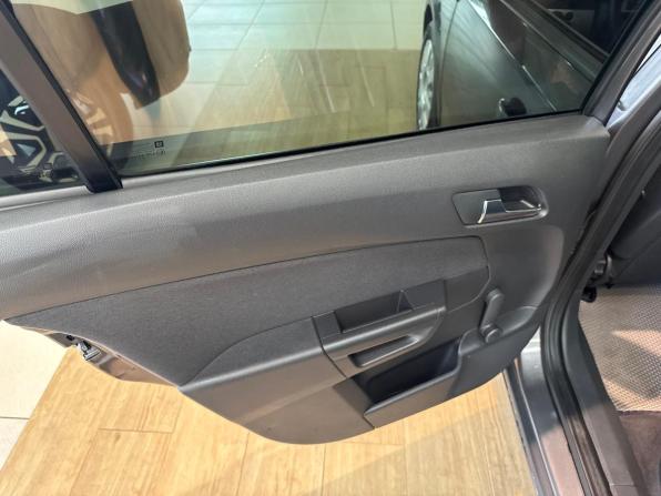 Opel Astra H Рестайлинг с пробегом 2010 года, цена 470 000 рублей, 266011 км, седан, Автокод Объявления