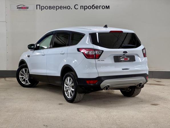 Ford Kuga II Рестайлинг с пробегом 2018 года, цена 1 500 000 рублей, 98032 км, внедорожник, Автокод Объявления