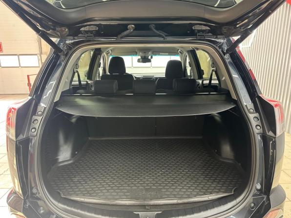 Toyota RAV4 IV (XA40) Рестайлинг с пробегом 2017 года, цена 2 447 000 рублей, 133707 км, внедорожник, Автокод Объявления