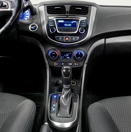 Hyundai Solaris I Рестайлинг с пробегом 2015 года, цена 1 149 000 рублей, 121063 км, хэтчбек, Автокод Объявления