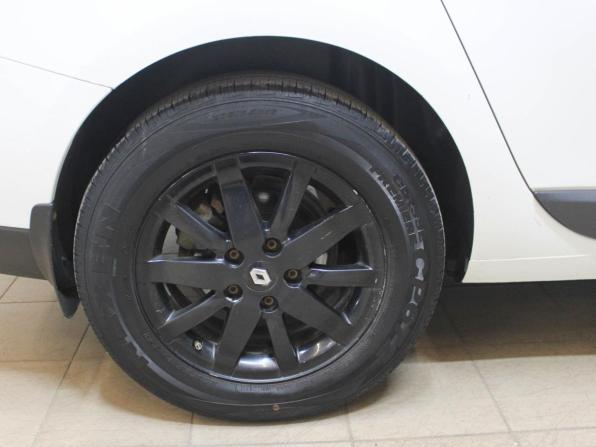 Renault Fluence I Рестайлинг с пробегом 2015 года, цена 624 000 рублей, 273446 км, седан, Автокод Объявления