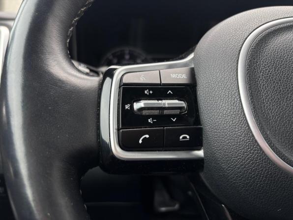 Kia Sorento IV с пробегом 2022 года, цена 3 820 000 рублей, 84230 км, внедорожник, Автокод Объявления