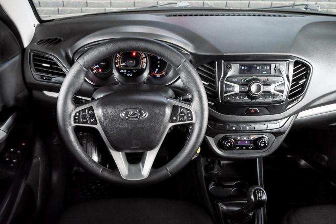 Lada (ВАЗ) Vesta I с пробегом 2018 года, цена 820 000 рублей, 178414 км, седан, Автокод Объявления