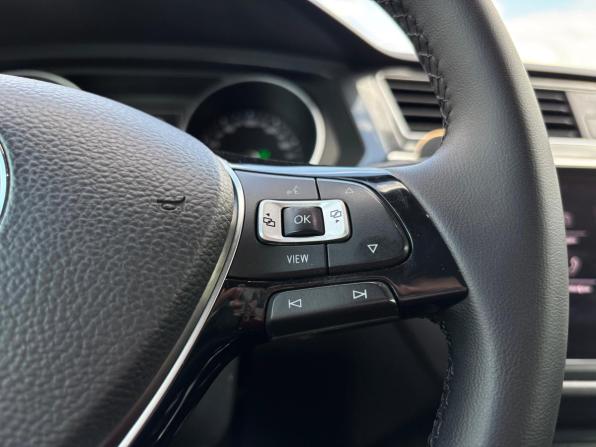 Volkswagen Tiguan II с пробегом 2019 года, цена 2 395 000 рублей, 176079 км, внедорожник, Автокод Объявления