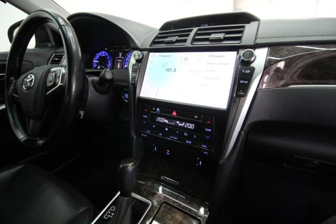Toyota Camry VII (XV50) Рестайлинг 2 с пробегом 2018 года, цена 2 250 000 рублей, 210000 км, седан, Автокод Объявления