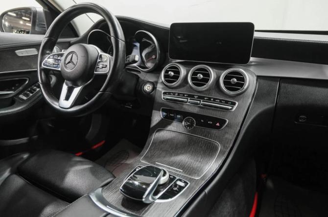 Mercedes-Benz C-Класс IV (W205) Рестайлинг с пробегом 2019 года, цена 3 659 000 рублей, 136000 км, седан, Автокод Объявления