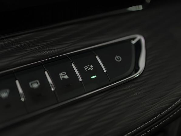 Haval Jolion I Рестайлинг с пробегом 2023 года, цена 1 999 000 рублей, 59234 км, внедорожник, Автокод Объявления